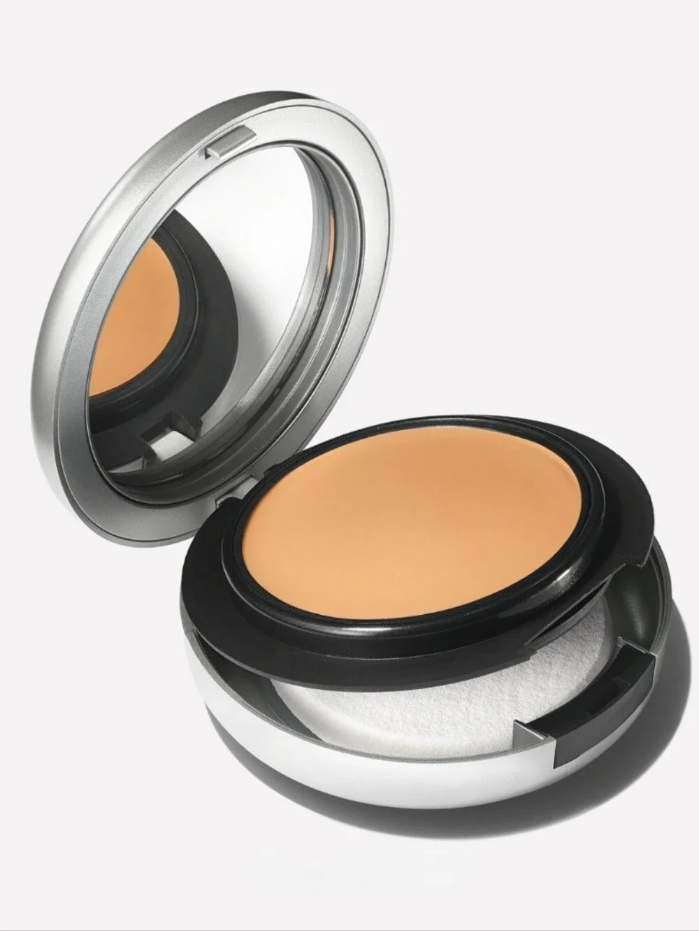 NC25 Mac Studio Tech Fix Cream To Powder Foundation Light Peach Brand New Boxed